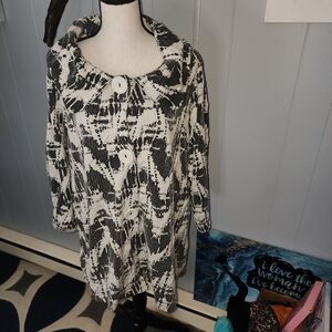 Elegant Black and White Button Down Shirt